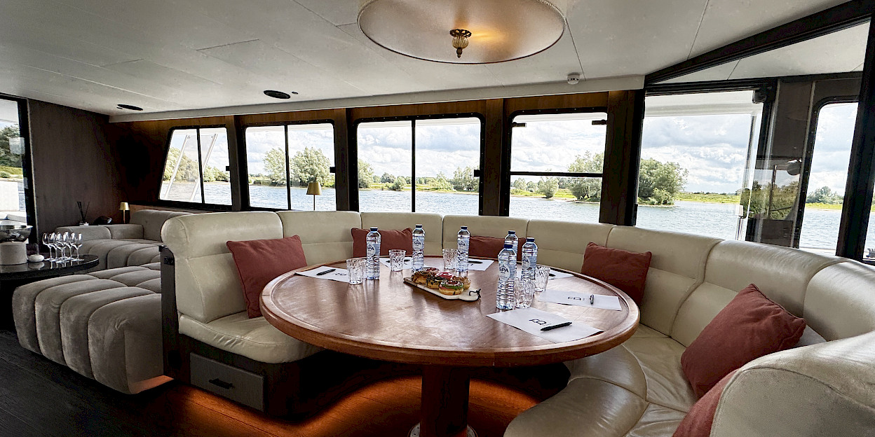 Vergaderruimte op het water