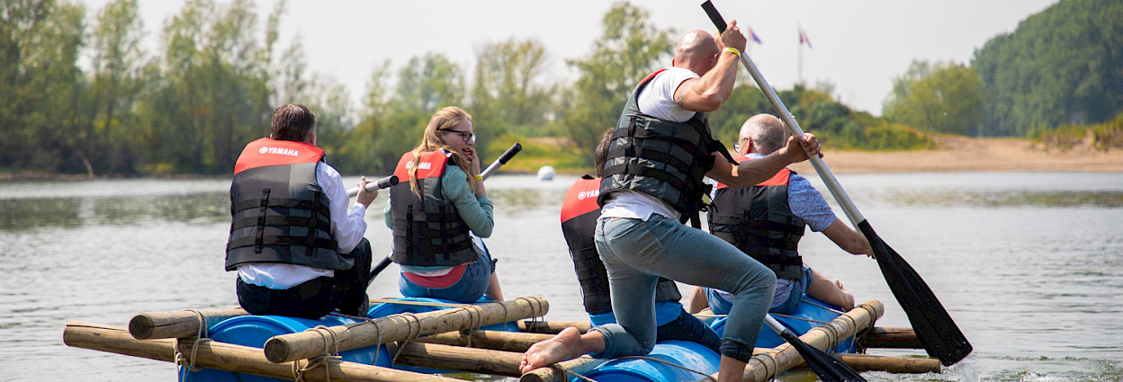 Teambuilding activiteiten outdoor op het water