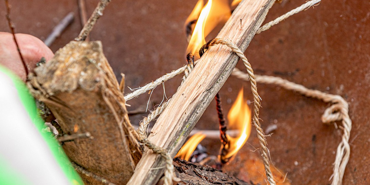 Vuurmaak wedstrijd als teambuilding activiteit