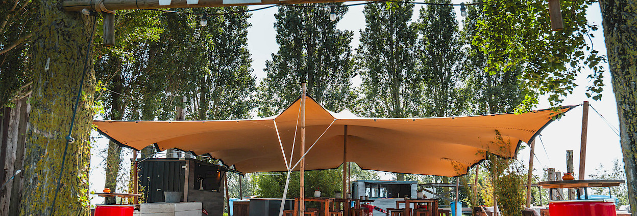 River Beach Bar - EVM19