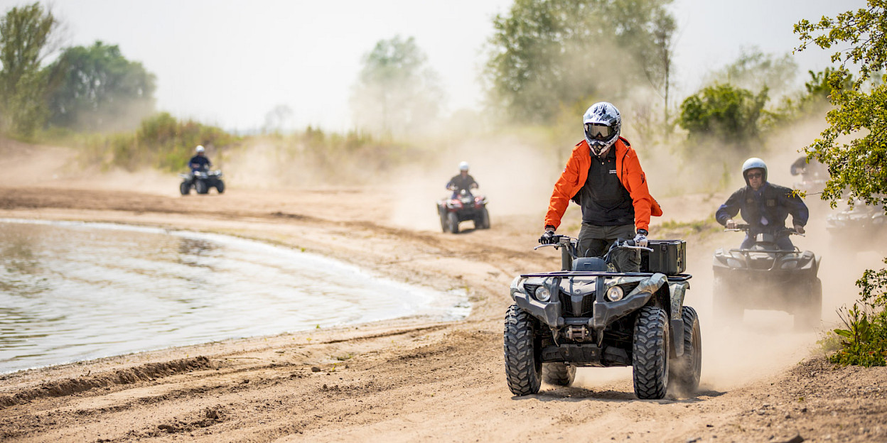 Quad rijden en andere stoere activiteiten tijdens een feest