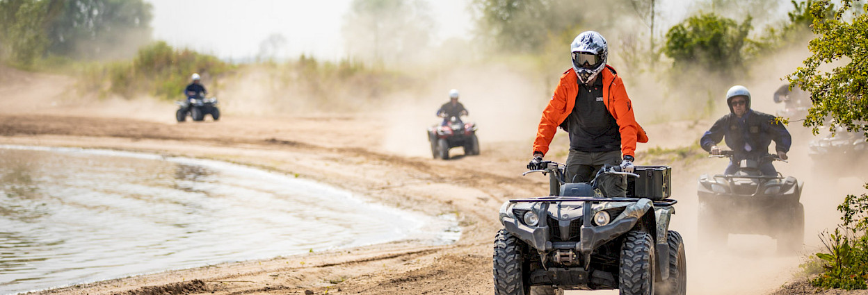 quad rijden een actieve bedrijfsuitjes buiten